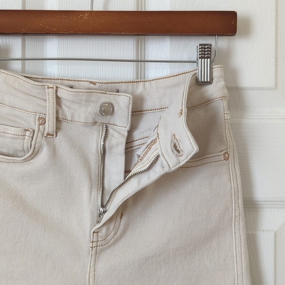 We The Free Classic High Rise Mid Length Raw Hem Denim Jean Shorts Beige 28 - Picture 3 of 11